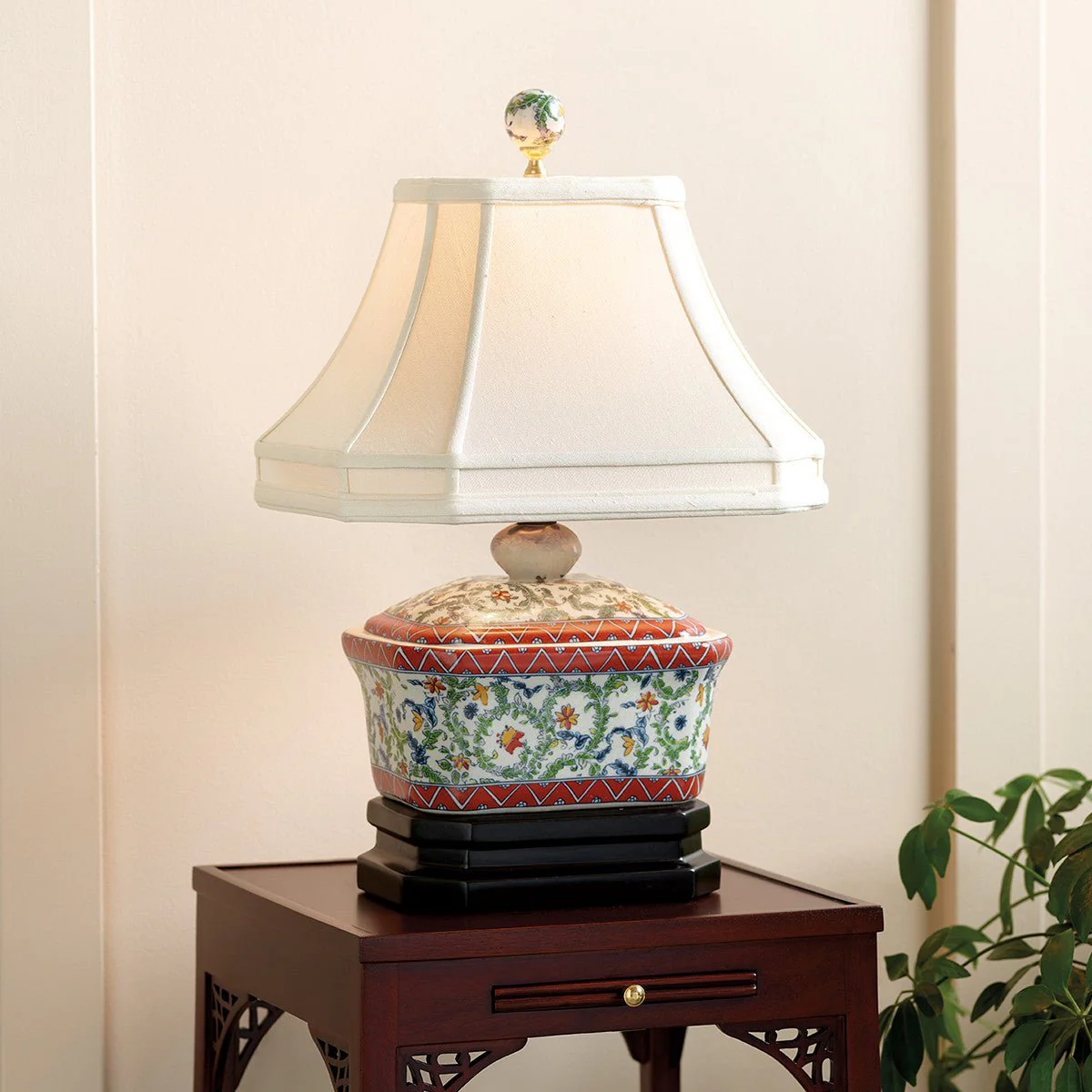 Porcelain Box Lamp - Image 3
